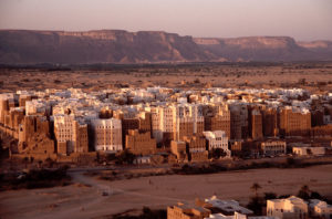 Shibam Wadi Hadhramaut Yemen, by Jialiang Gao, via peace-on-earth.org 