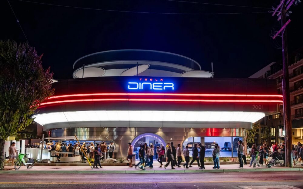 tesla dinner via bloomberg